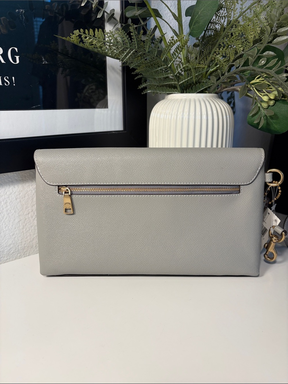 NWT COACH Wynn Leather Clutch/Wristlet In Dove Grey - Picture 4 of 14
